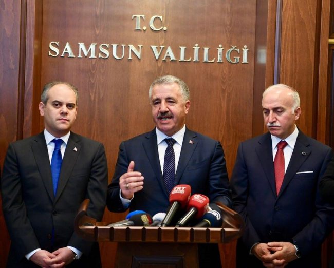 Ulaştırma bakanı Ahmet Arslan Samsun valiliği
