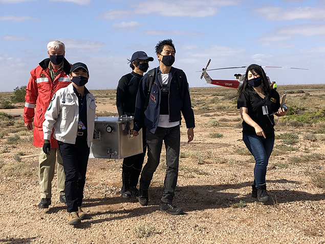 Japonya’nın Hayabusa-2 uzay aracı dünyaya döndü