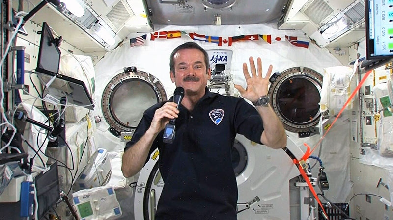 Savaş pilotu Chris Hadfield’en UFO açıklaması