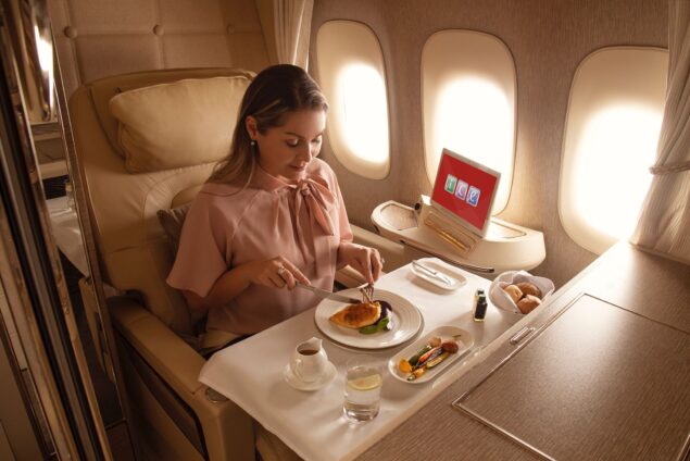 Emirates’e En İyi Wi-Fi ve En İyi Yiyecek & İçecek ödülleri