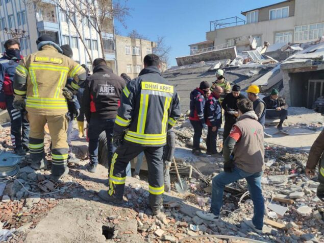 DHMİ ekipleri afet bölgesinden 210 kişiyi sağ kurtardı