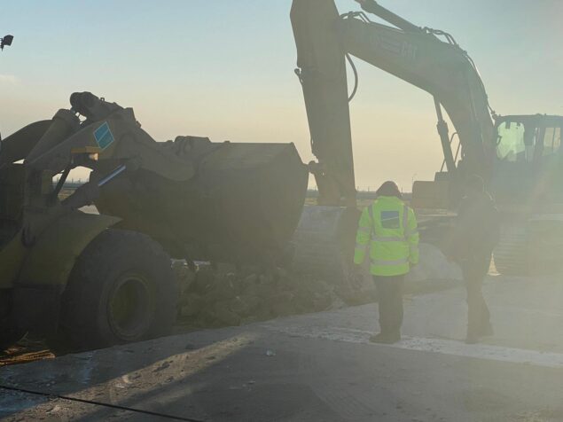 İGA, Hatay Havalimanı pistini pazar gününe kadar onaracak