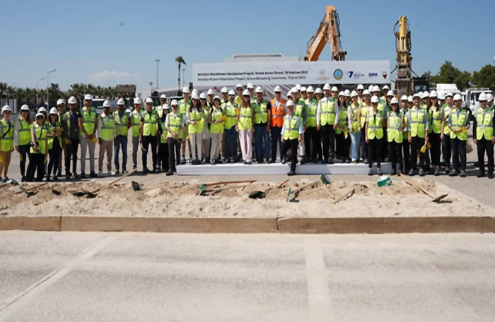 Antalya Havalimanı T4 terminalinin temeli atıldı