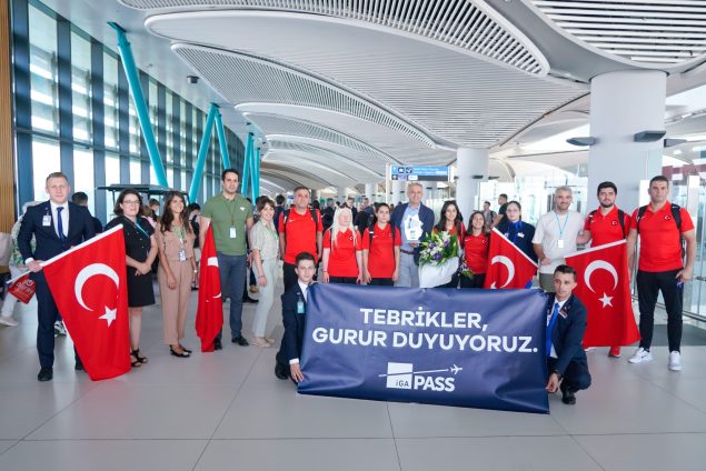 İGA, Goalball Takımı’nı “Gurur Duyuyoruz” pankartıyla karşıladı