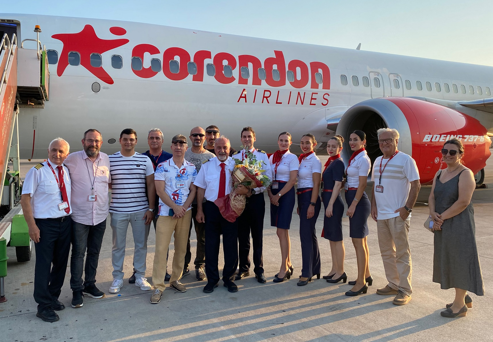 Corendon Airlines kaptanı Koray Gürler gökyüzüyle vedalaştı