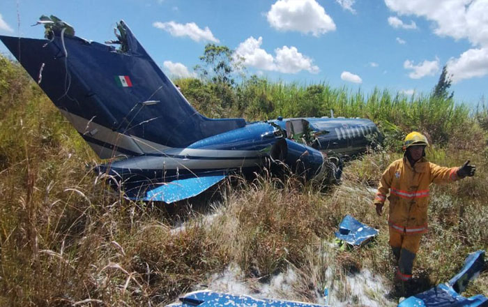 Meksika’da Learjet inişte pistten çıktı