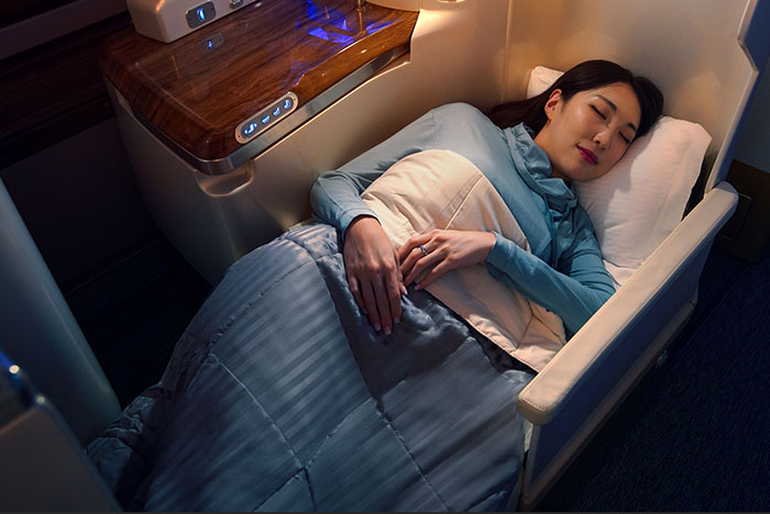 Emirates, Business Class uyku kıyafetlerini tanıttı