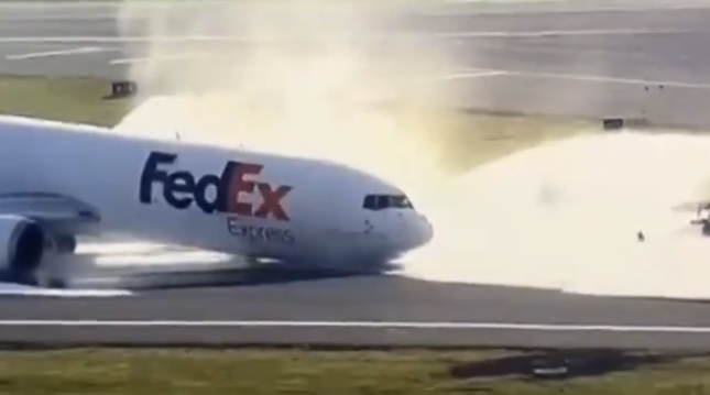 FedEx 371 metre sürüklendi