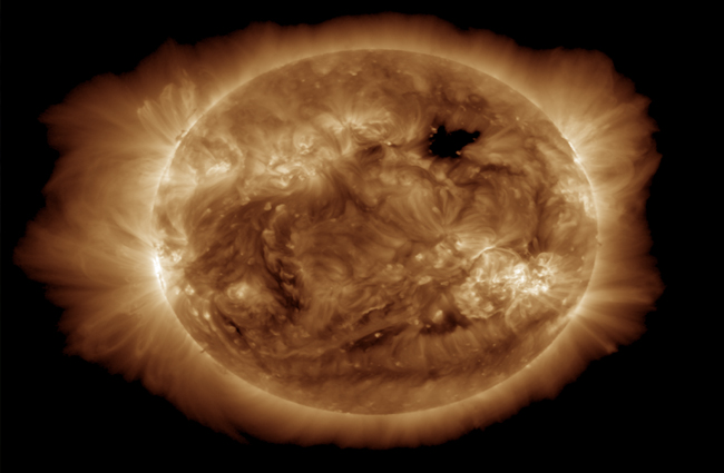 NASA güneşteki patlamanın fotoğrafını paylaştı