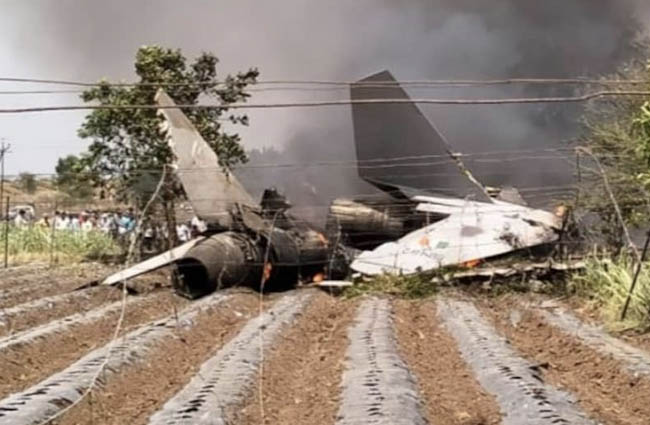 Hindistan’da Su-30 düştü