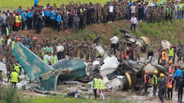 Nepal’de düşen CRJ-200’ün kara kutuları bulundu