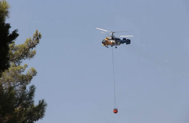 Kozan’da yangın söndürme helikopteri baraja düştü