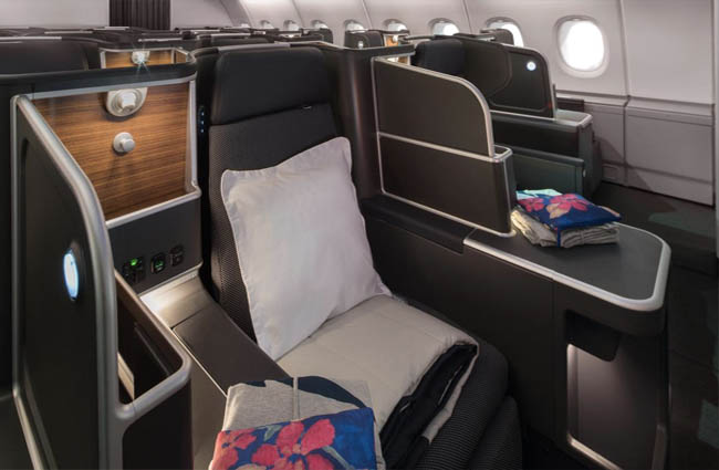 Qantas 300 first class biletini iptal edecek