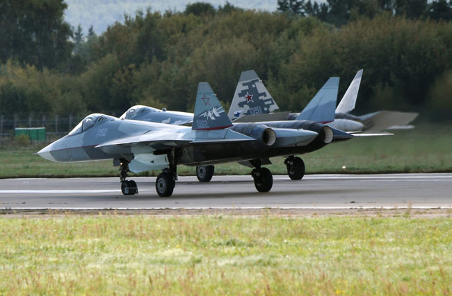 Rus Hava Kuvvetleri’ne iki Su-57 teslim edildi