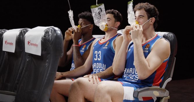 Corendon, Anadolu Efes ile çektiği filmi uçak içinde gösterime sundu