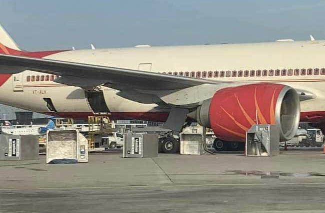 O’Hare Havalimanı’nda Air India uçağına konteyner çarptı