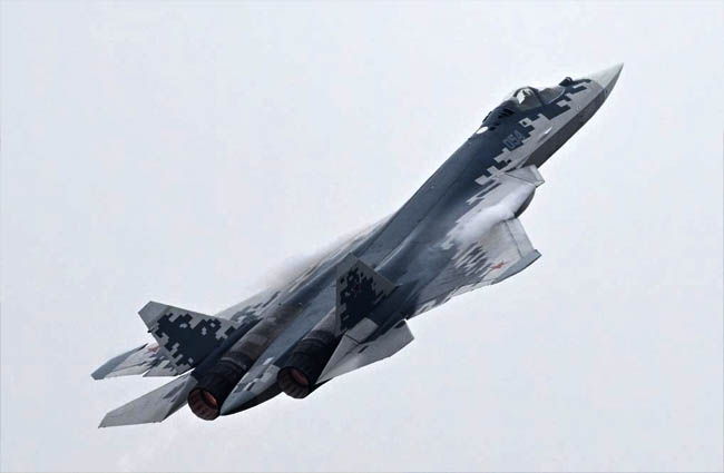 Su-57 Çin’de fizik kuralı tanımadı