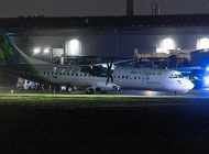 Belfast Havalimanı’nda ATR-72’nin inişte ön dikmesi çöktü