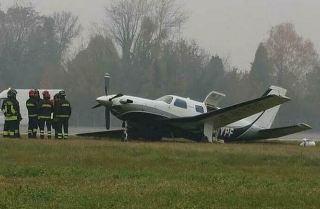 Venedik’te PA-46 inişte pistten çıktı