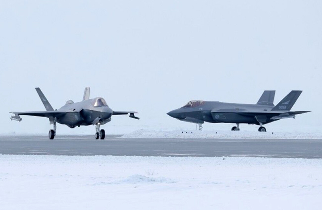 Norveç Rus uçakları için iki F-35 kaldırdı